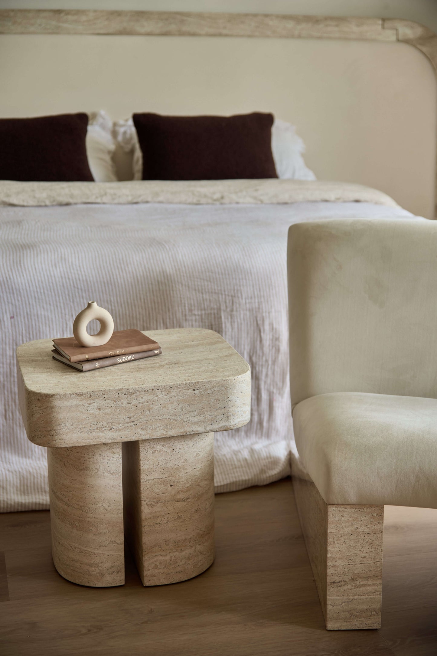 Travèlla Side Table