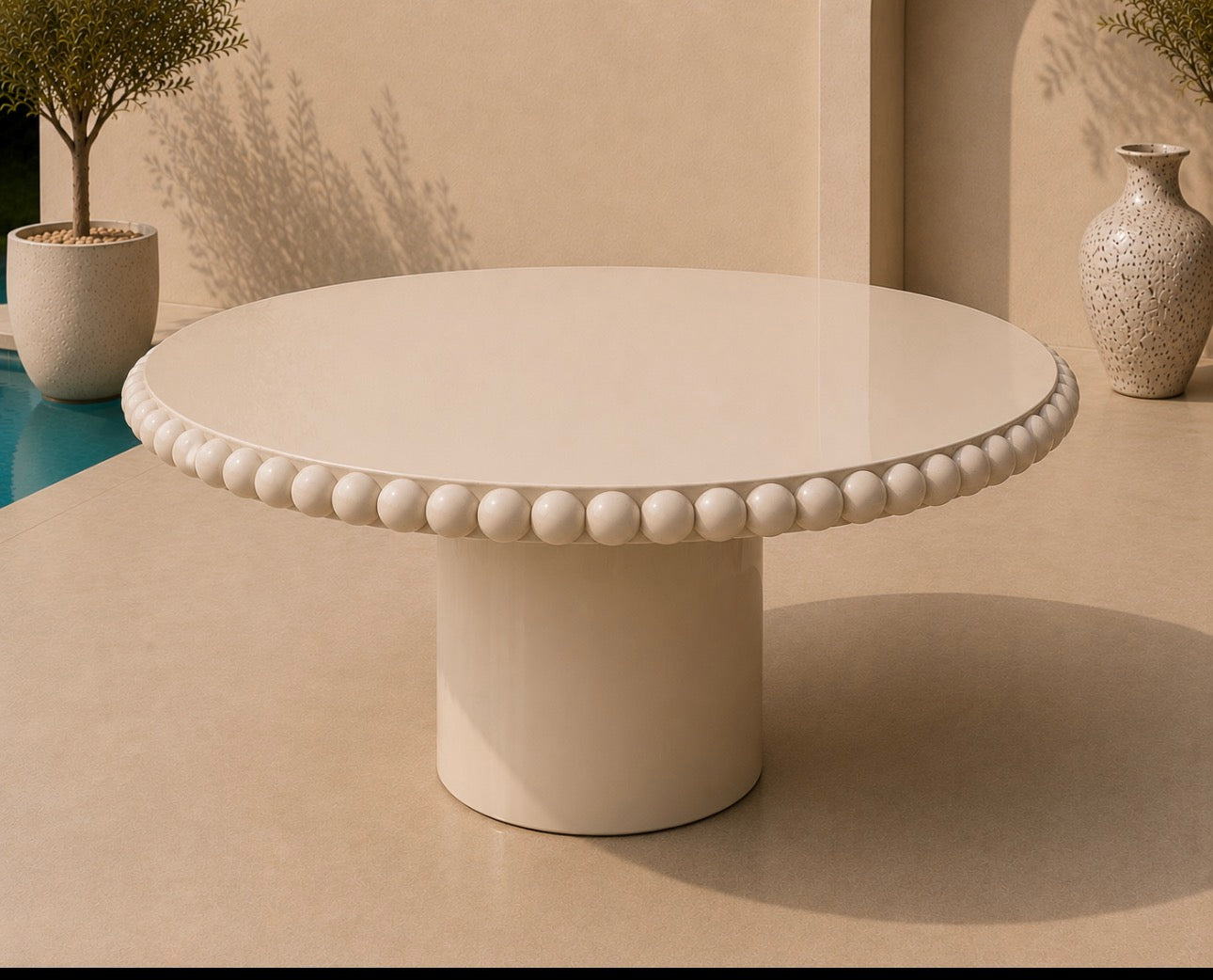 Riveria Dining Round Table