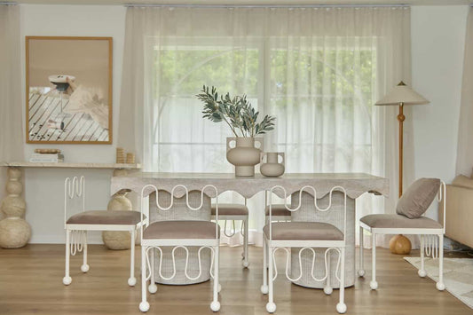 The Wavè Dining Table